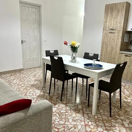 Casa Vacanza Aspa 帕尔蒂尼科